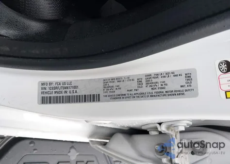 2022 Ram 1500 Laramie 4X4 5'7 Box z USA, uszkodzony, nr VIN 1C6SRFJT5NN171001